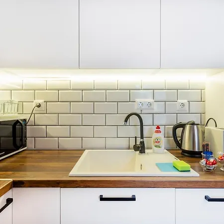 Smart In The Heart Of * صوفيا